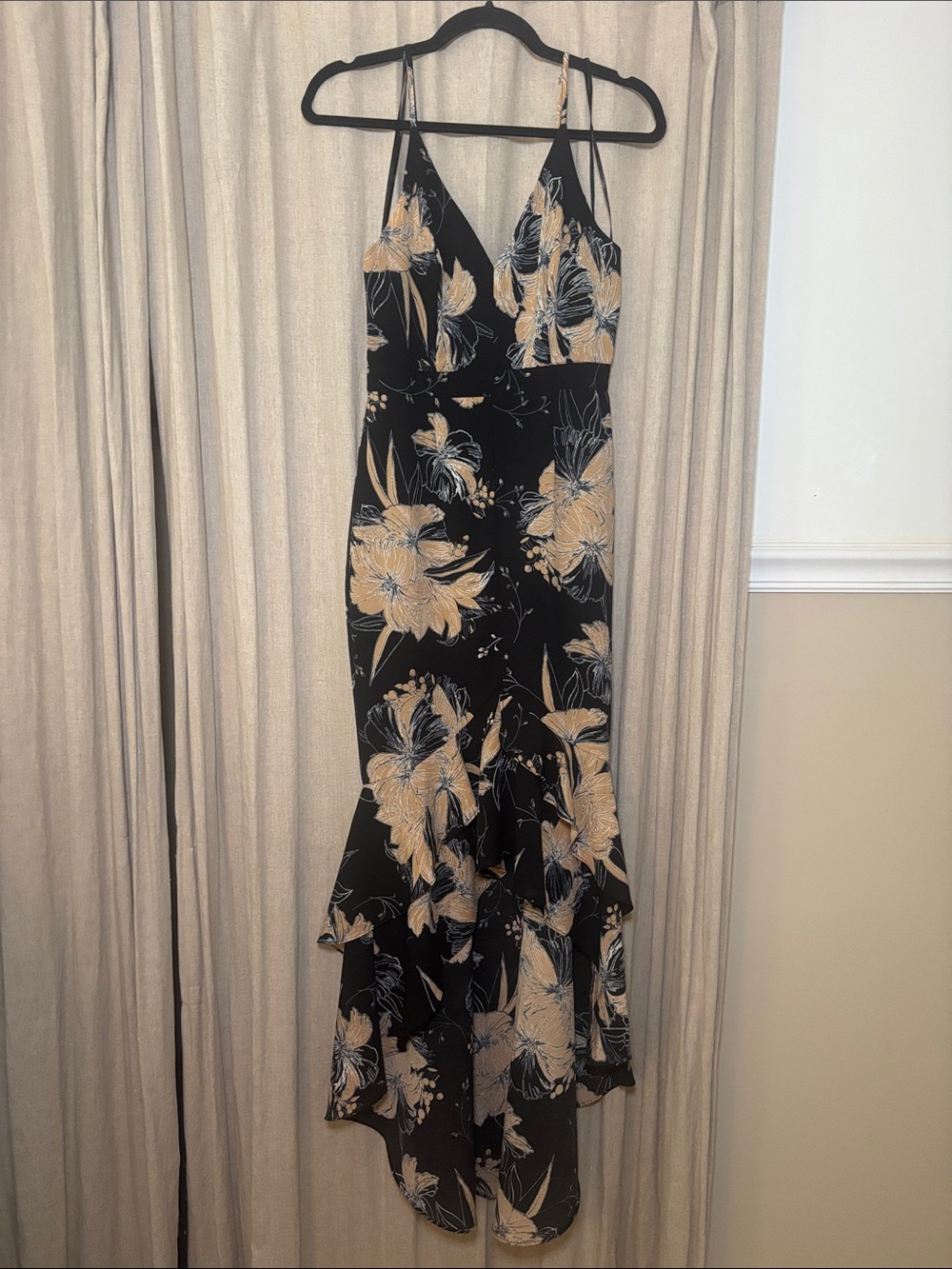 Lulu's Black High-low Dress with Beige Floral Print